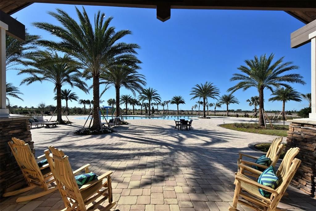 For Sale: $1,195,000 (3 beds, 3 baths, 2669 Square Feet)