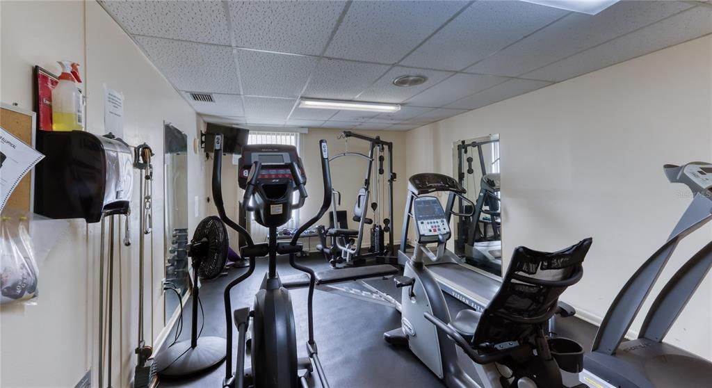 For Sale: $374,900 (2 beds, 2 baths, 1375 Square Feet)