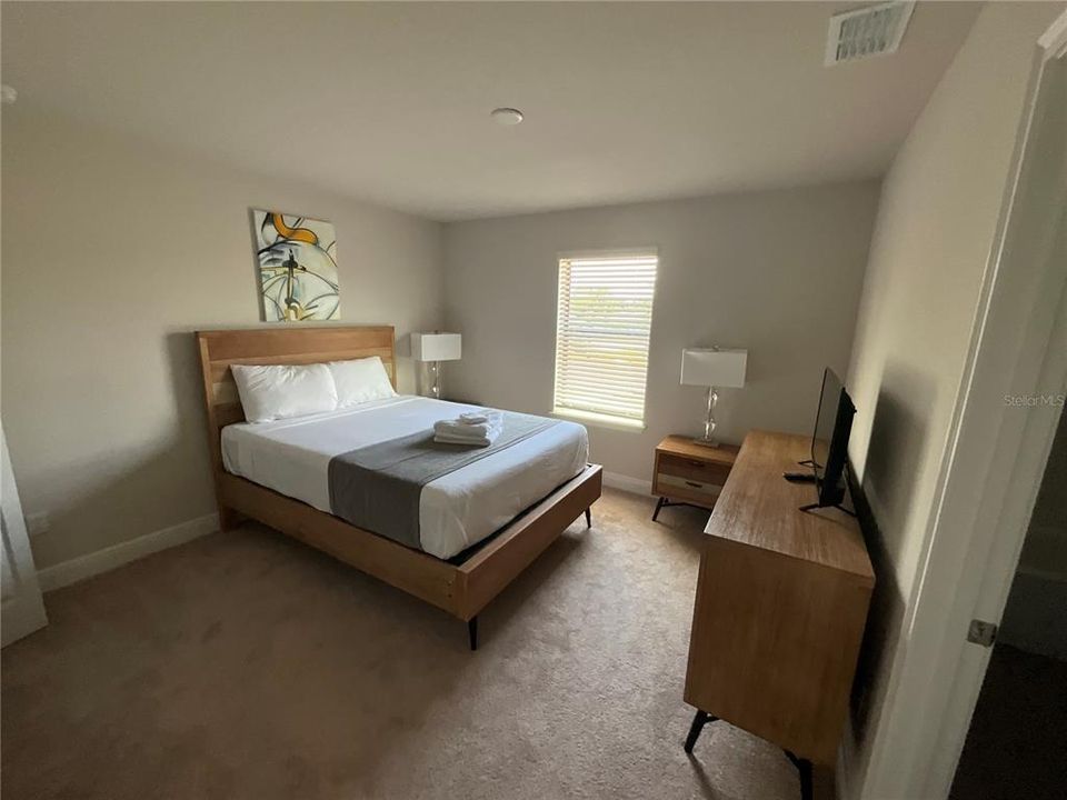 For Rent: $4,500 (6 beds, 6 baths, 2919 Square Feet)