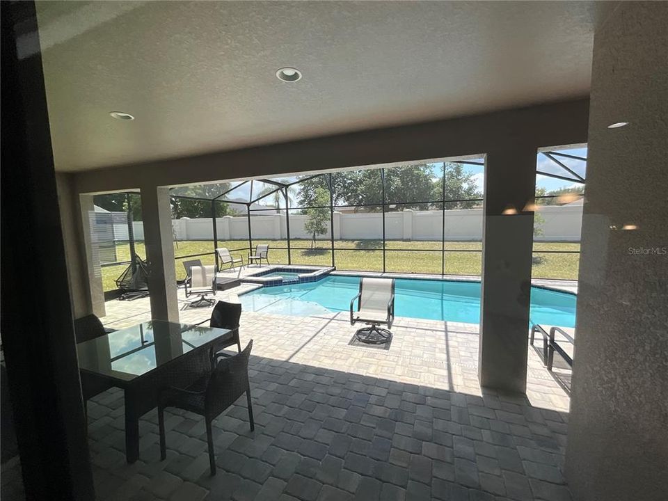 For Rent: $4,500 (6 beds, 6 baths, 2919 Square Feet)