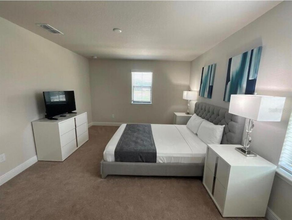 For Rent: $4,500 (6 beds, 6 baths, 2919 Square Feet)