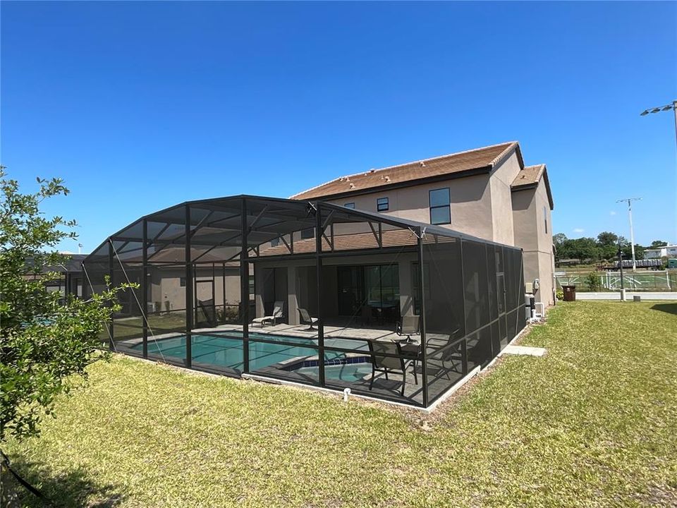 For Rent: $4,500 (6 beds, 6 baths, 2919 Square Feet)