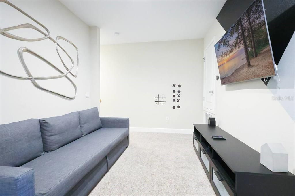 For Rent: $3,000 (4 beds, 3 baths, 1871 Square Feet)