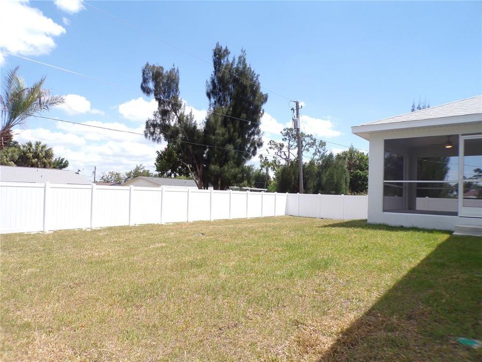 В аренду: $2,200 (3 спален, 2 ванн, 1502 Квадратных фут)