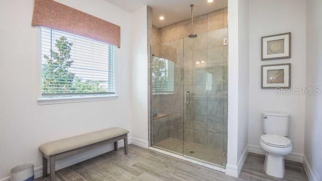 На продажу: $379,900 (3 спален, 2 ванн, 1851 Квадратных фут)