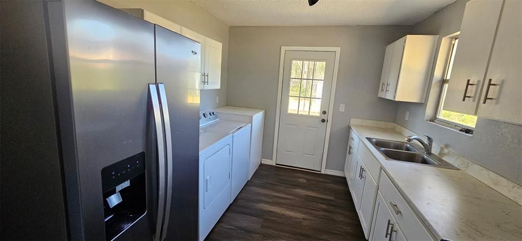 En Venta: $269,000 (3 camas, 2 baños, 916 Pies cuadrados)