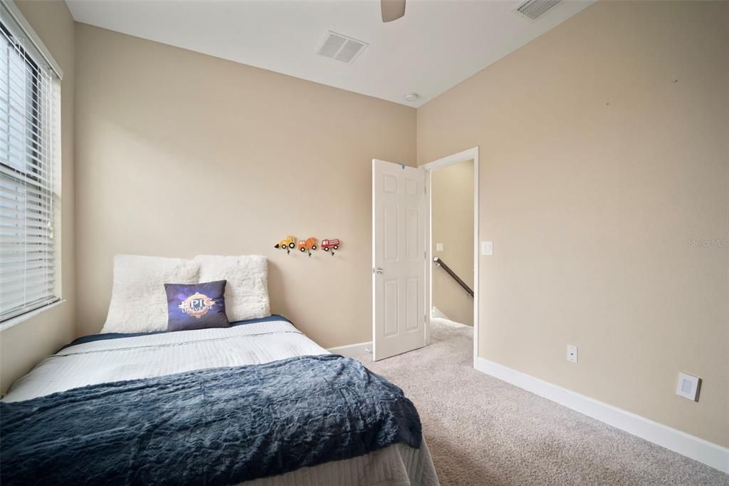 Activo con contrato: $319,000 (3 camas, 2 baños, 1606 Pies cuadrados)