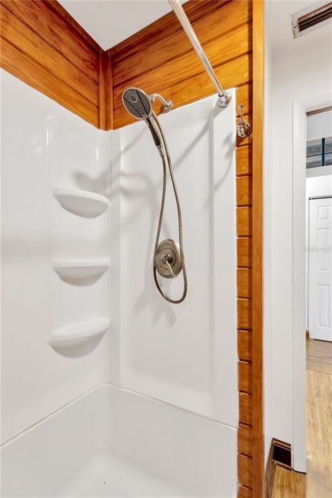 待售: $149,900 (2 贝兹, 1 浴室, 1102 平方英尺)