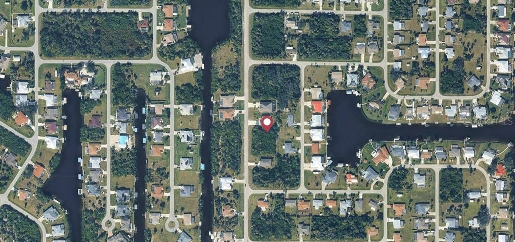 待售: $15,900 (0.23 acres)