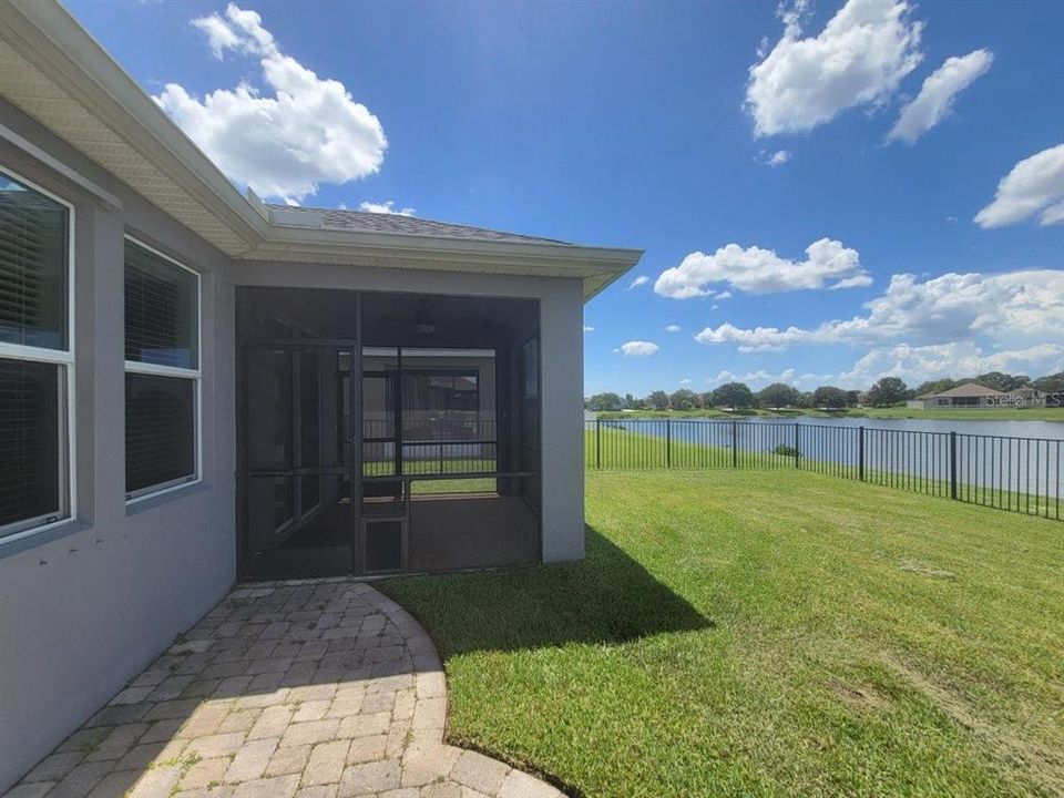 В аренду: $2,375 (4 спален, 2 ванн, 1850 Квадратных фут)