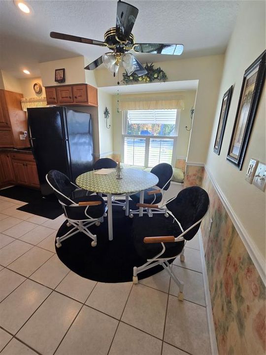 For Sale: $244,990 (2 beds, 2 baths, 1393 Square Feet)