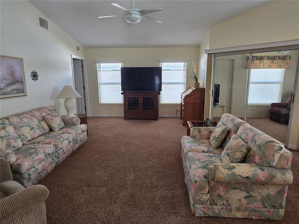 For Sale: $244,990 (2 beds, 2 baths, 1393 Square Feet)