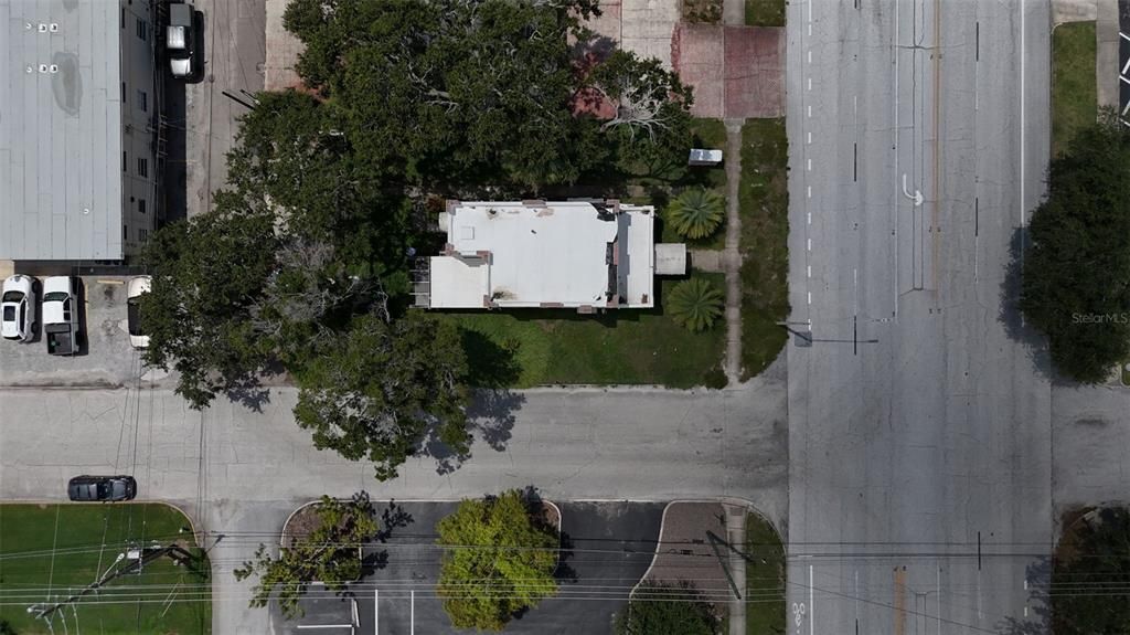 For Sale: $469,000 (4 beds, 2 baths, 1947 Square Feet)