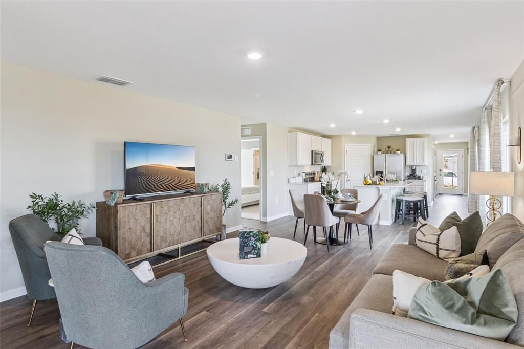 For Sale: $289,990 (4 beds, 2 baths, 1665 Square Feet)