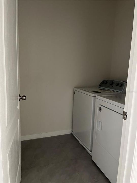 For Rent: $2,500 (5 beds, 3 baths, 2626 Square Feet)