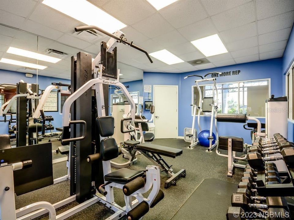 For Sale: $399,000 (2 beds, 2 baths, 1384 Square Feet)