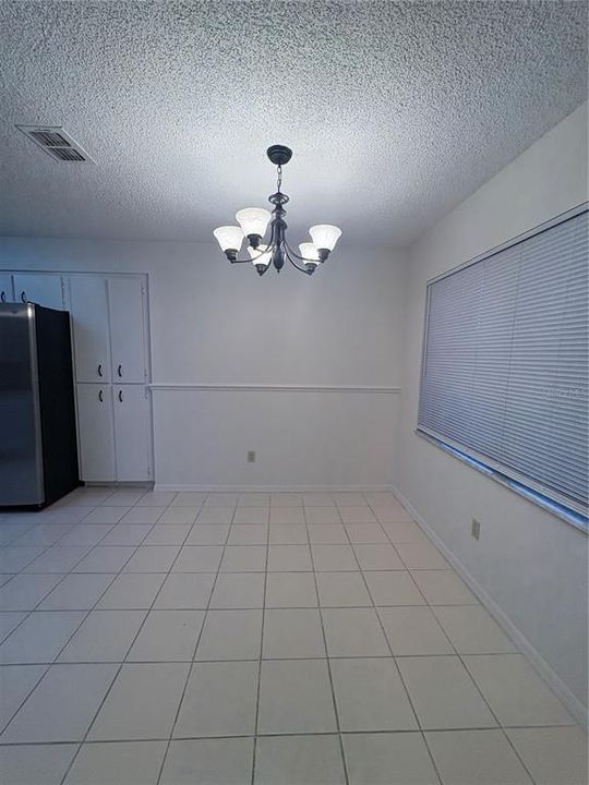 出租: $2,100 (3 贝兹, 2 浴室, 2040 平方英尺)