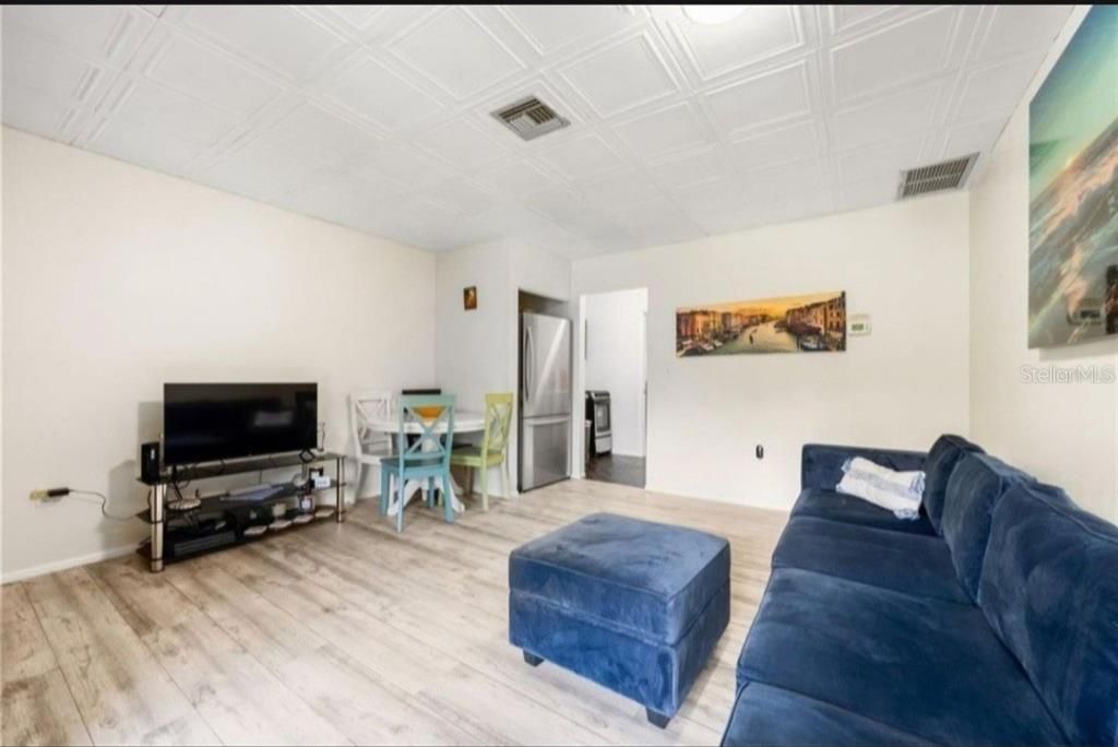 En Venta: $164,900 (1 camas, 1 baños, 428 Pies cuadrados)