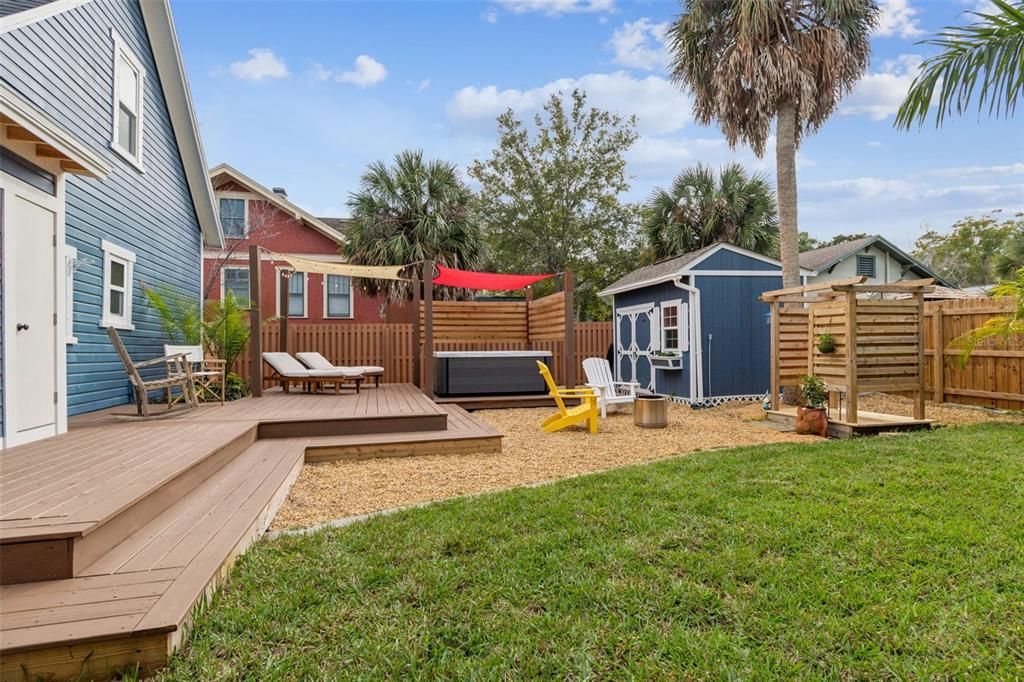 For Sale: $499,900 (2 beds, 2 baths, 1371 Square Feet)