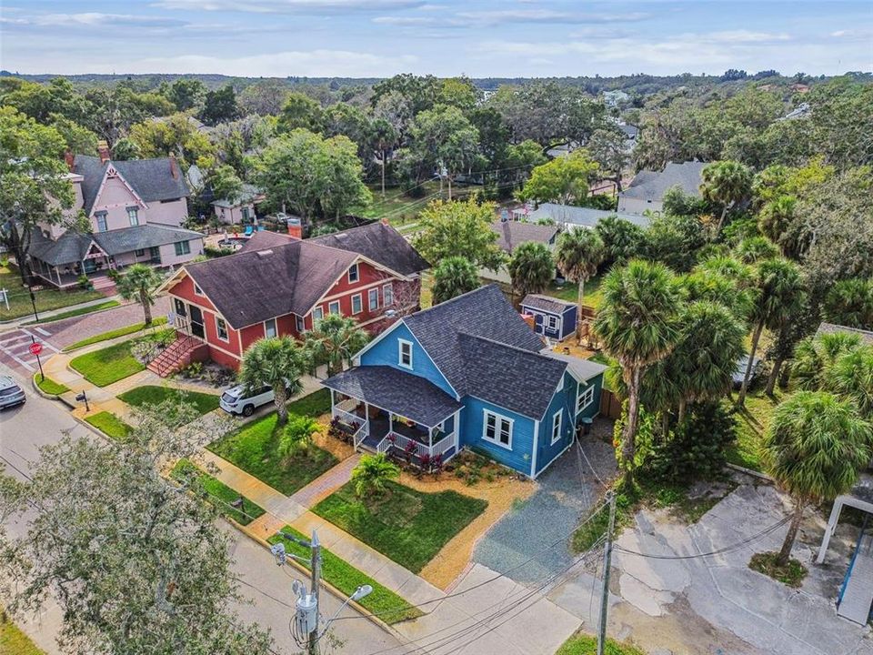 For Sale: $499,900 (2 beds, 2 baths, 1371 Square Feet)