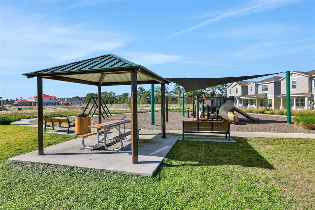 En Venta: $599,990 (3 camas, 3 baños, 2083 Pies cuadrados)