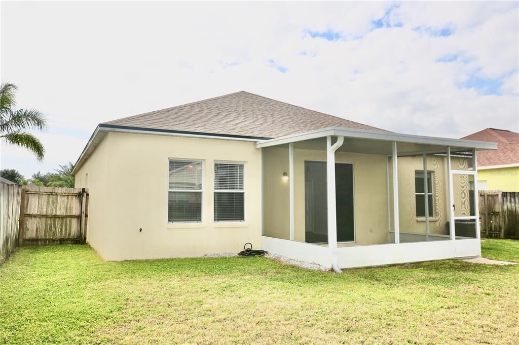 For Sale: $355,000 (3 beds, 2 baths, 1434 Square Feet)