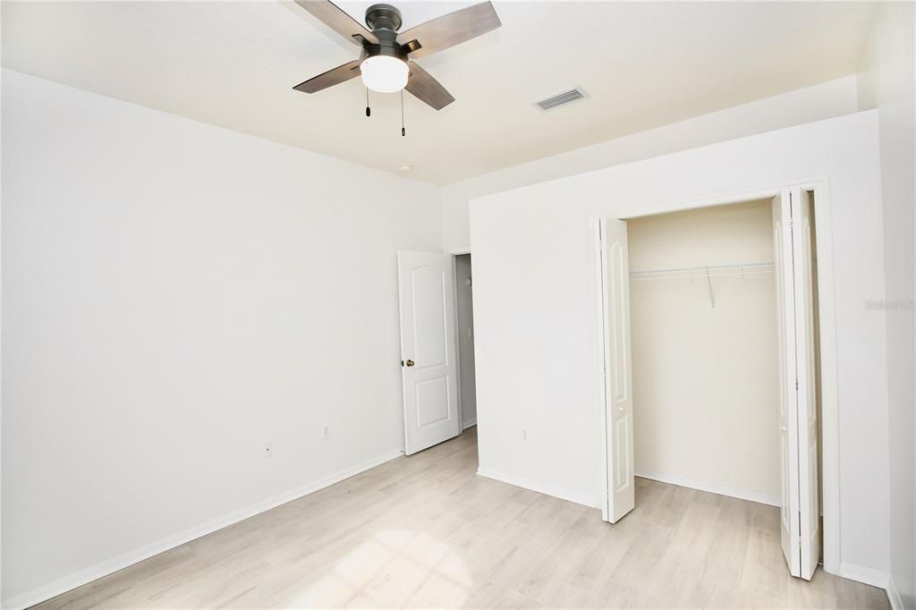 For Sale: $355,000 (3 beds, 2 baths, 1434 Square Feet)