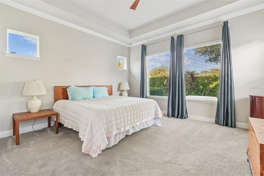 待售: $480,000 (2 贝兹, 2 浴室, 2049 平方英尺)