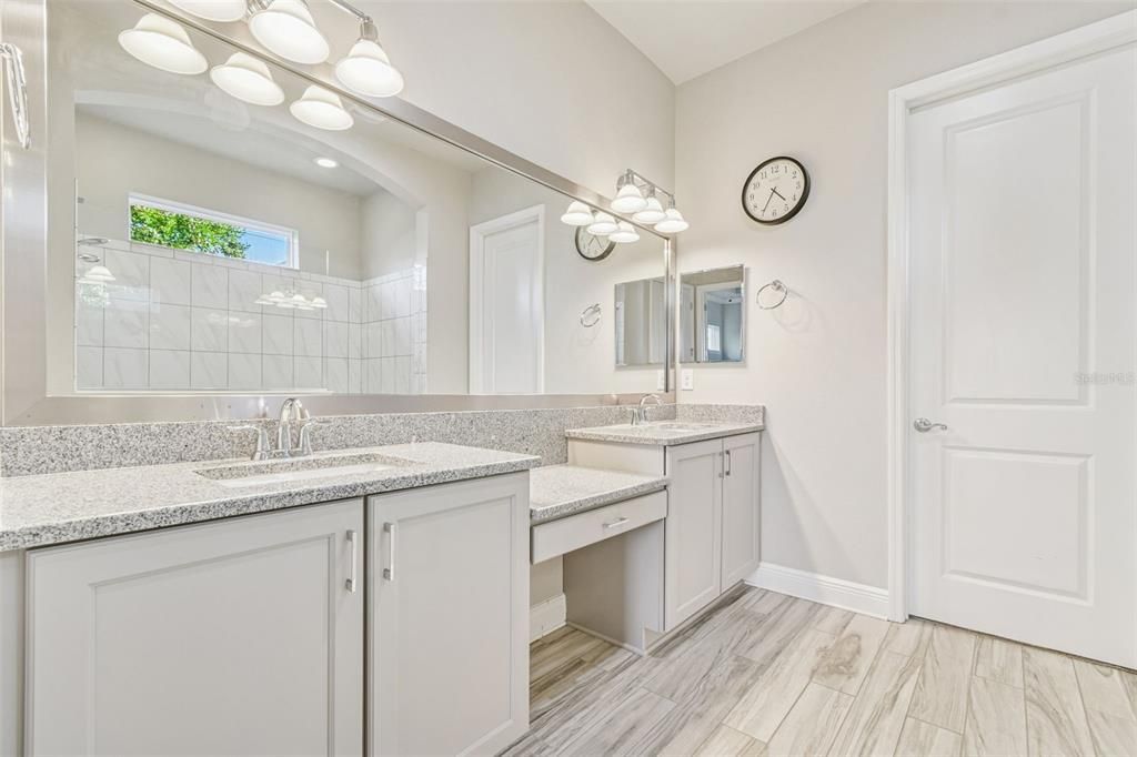 待售: $480,000 (2 贝兹, 2 浴室, 2049 平方英尺)