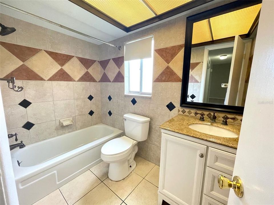 For Rent: $2,195 (3 beds, 2 baths, 1321 Square Feet)