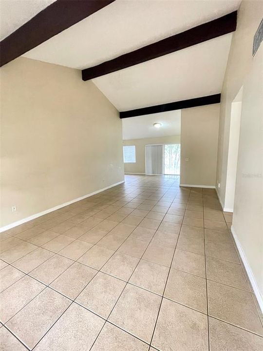 For Rent: $2,195 (3 beds, 2 baths, 1321 Square Feet)