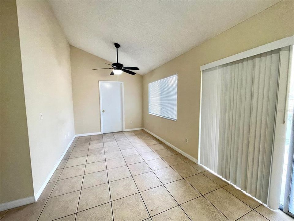 For Rent: $2,195 (3 beds, 2 baths, 1321 Square Feet)