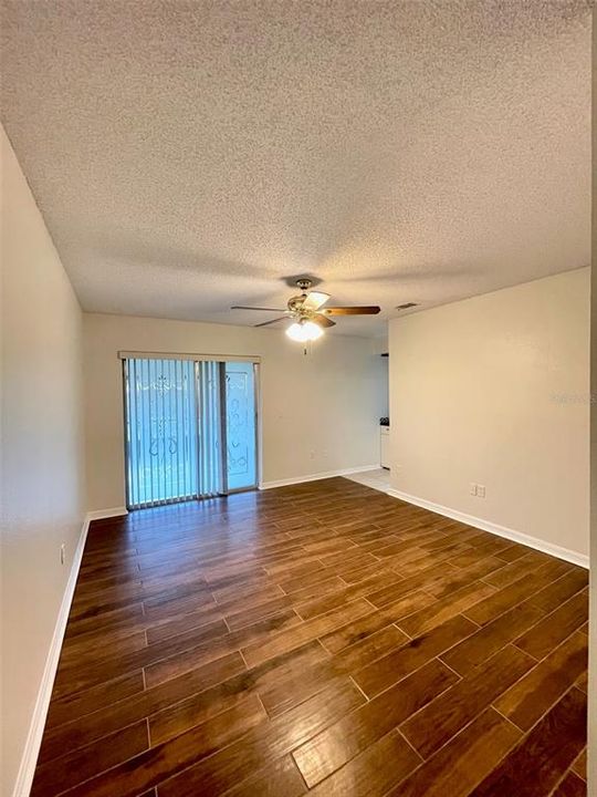 For Rent: $2,195 (3 beds, 2 baths, 1321 Square Feet)