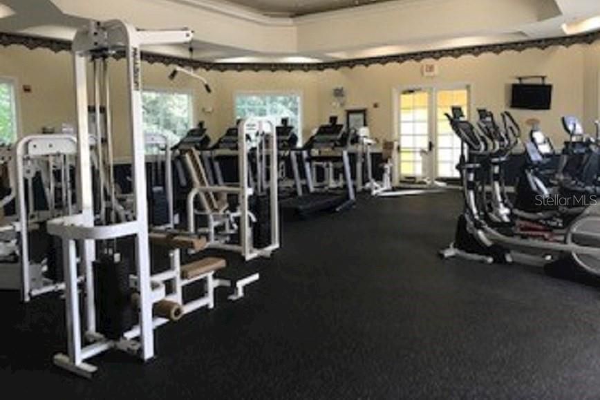 出租: $1,550 (1 贝兹, 1 浴室, 896 平方英尺)