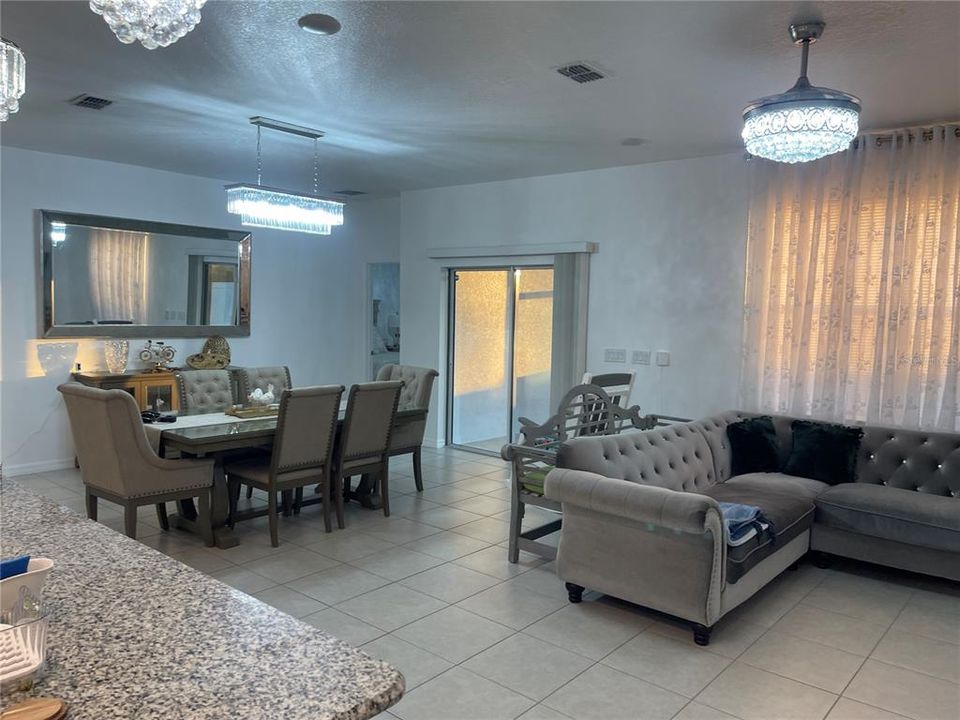 出租: $2,300 (3 贝兹, 2 浴室, 1754 平方英尺)