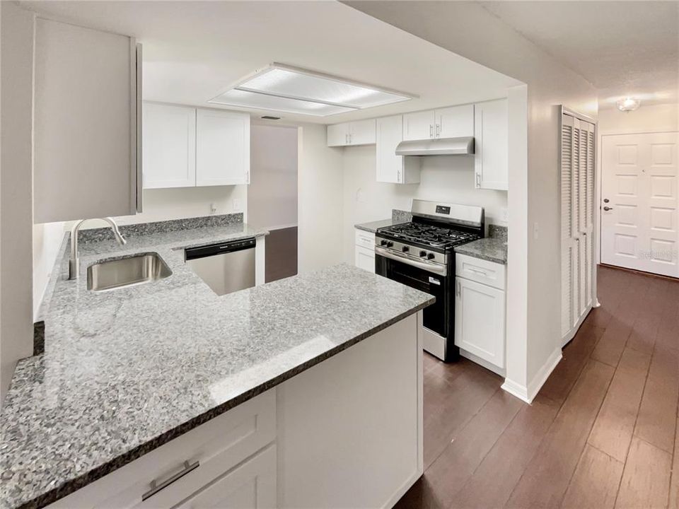 En Venta: $340,000 (3 camas, 2 baños, 1437 Pies cuadrados)