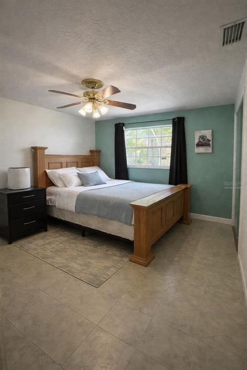 For Sale: $599,990 (4 beds, 2 baths, 1768 Square Feet)