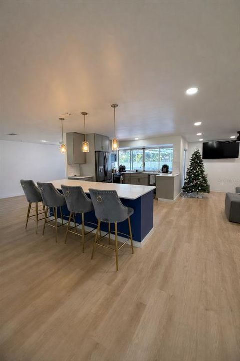 For Sale: $599,990 (4 beds, 2 baths, 1768 Square Feet)