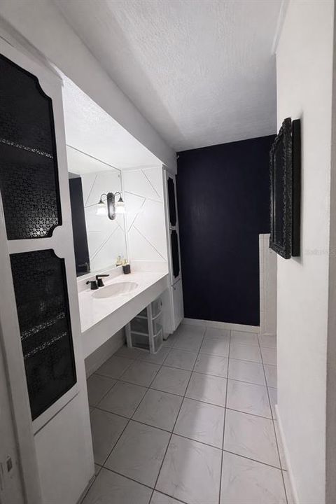 For Sale: $599,990 (4 beds, 2 baths, 1768 Square Feet)