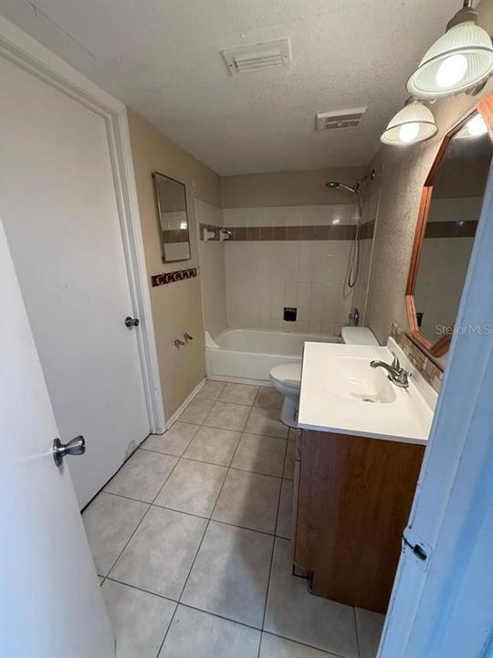 В аренду: $1,350 (1 спален, 1 ванн, 526 Квадратных фут)