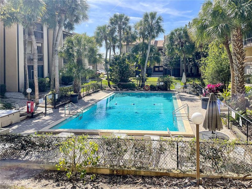 На продажу: $199,500 (2 спален, 2 ванн, 1029 Квадратных фут)