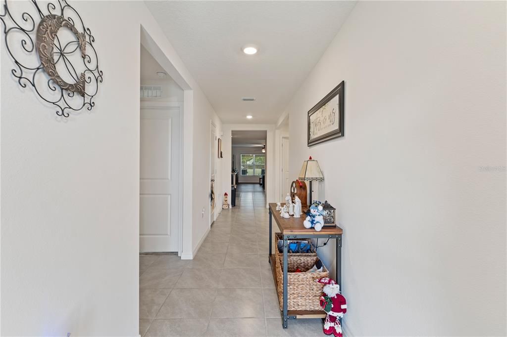 На продажу: $375,000 (4 спален, 2 ванн, 1846 Квадратных фут)