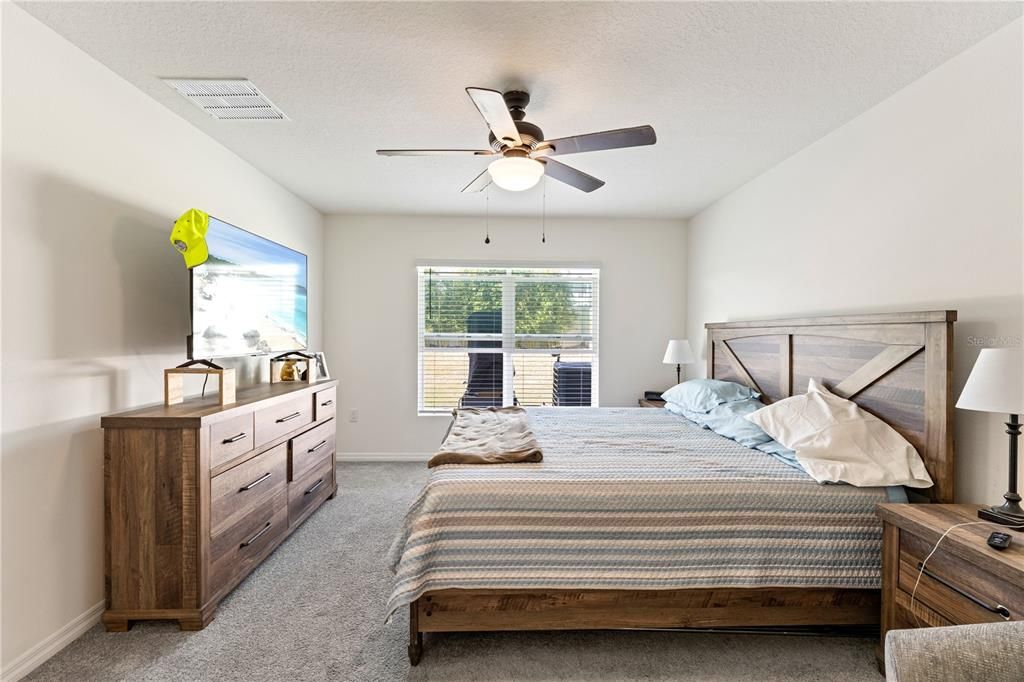 На продажу: $375,000 (4 спален, 2 ванн, 1846 Квадратных фут)