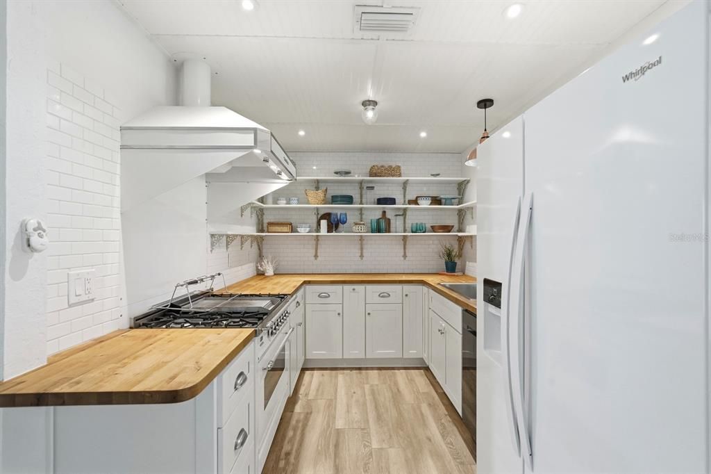 En Venta: $359,000 (2 camas, 2 baños, 1448 Pies cuadrados)