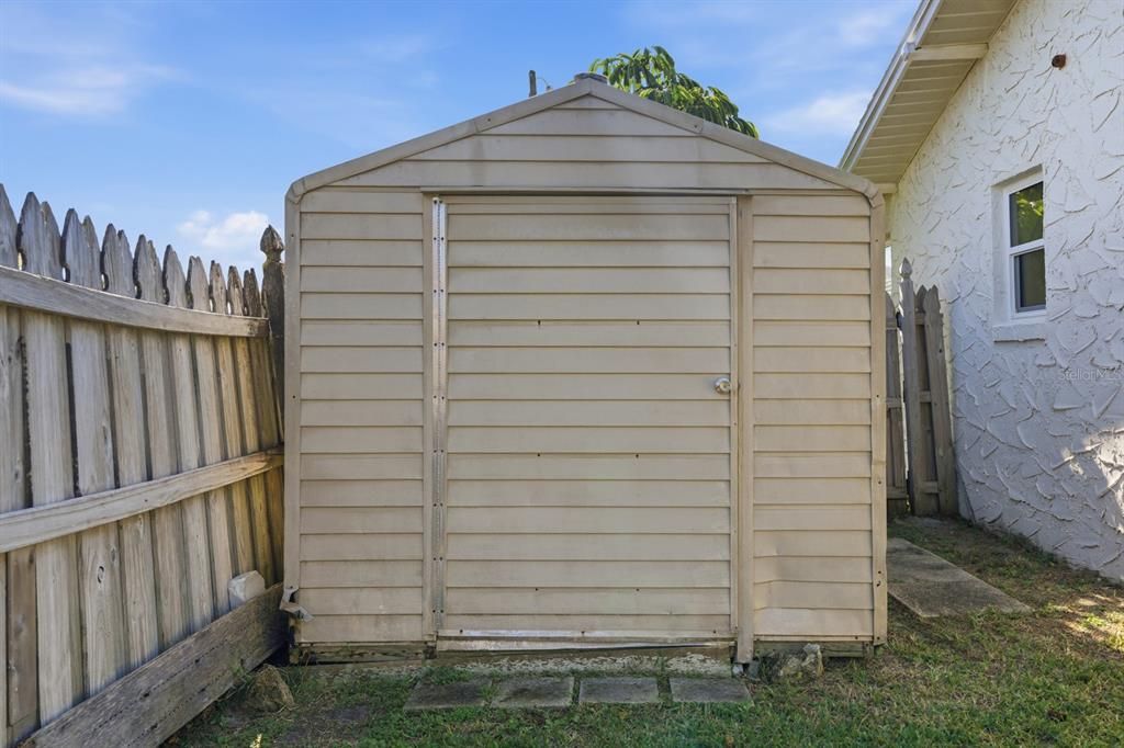 En Venta: $359,000 (2 camas, 2 baños, 1448 Pies cuadrados)