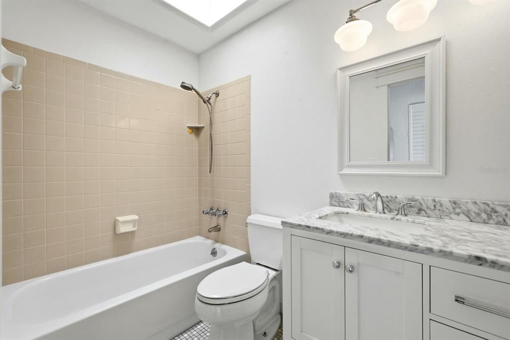 En Venta: $359,000 (2 camas, 2 baños, 1448 Pies cuadrados)