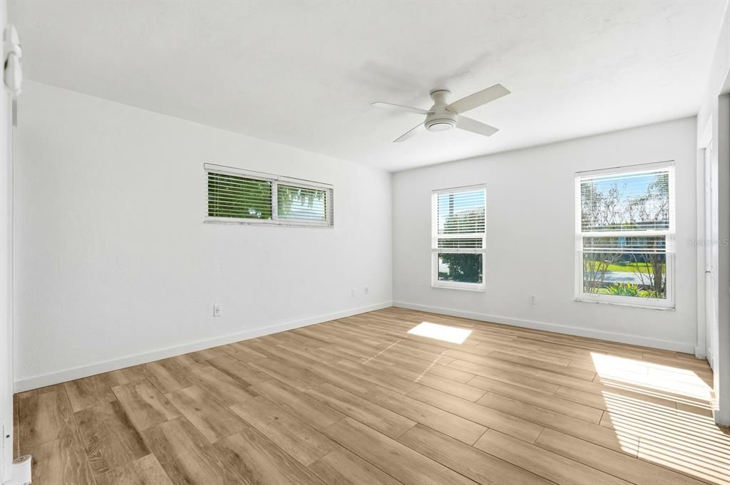 En Venta: $359,000 (2 camas, 2 baños, 1448 Pies cuadrados)