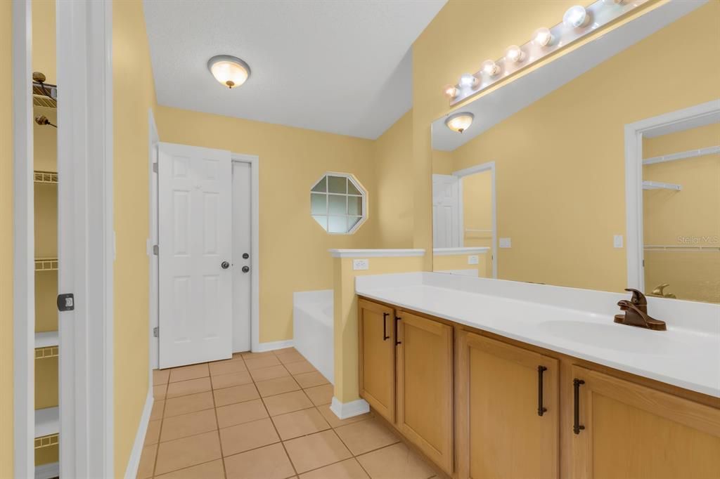 待售: $399,500 (3 贝兹, 2 浴室, 1874 平方英尺)