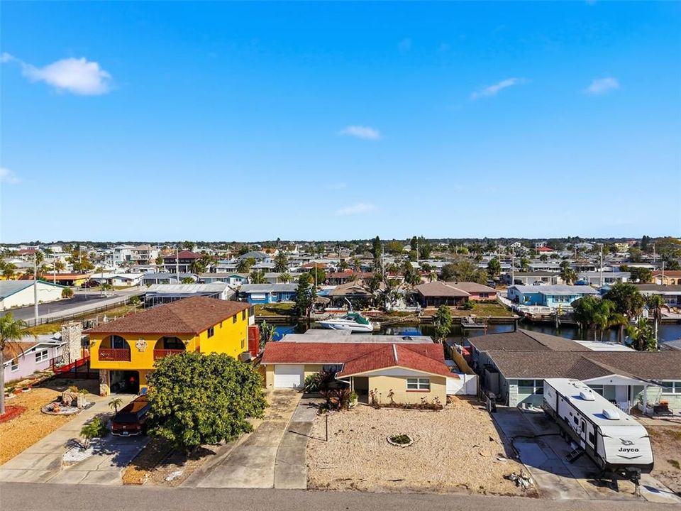 For Sale: $410,000 (3 beds, 2 baths, 1716 Square Feet)