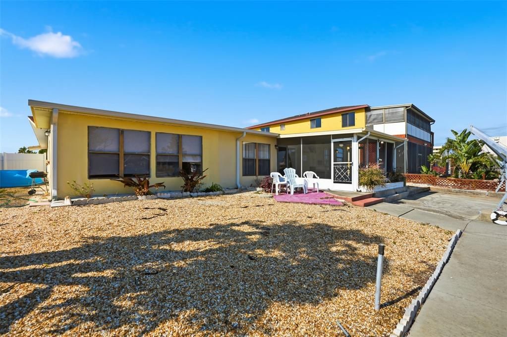 For Sale: $410,000 (3 beds, 2 baths, 1716 Square Feet)